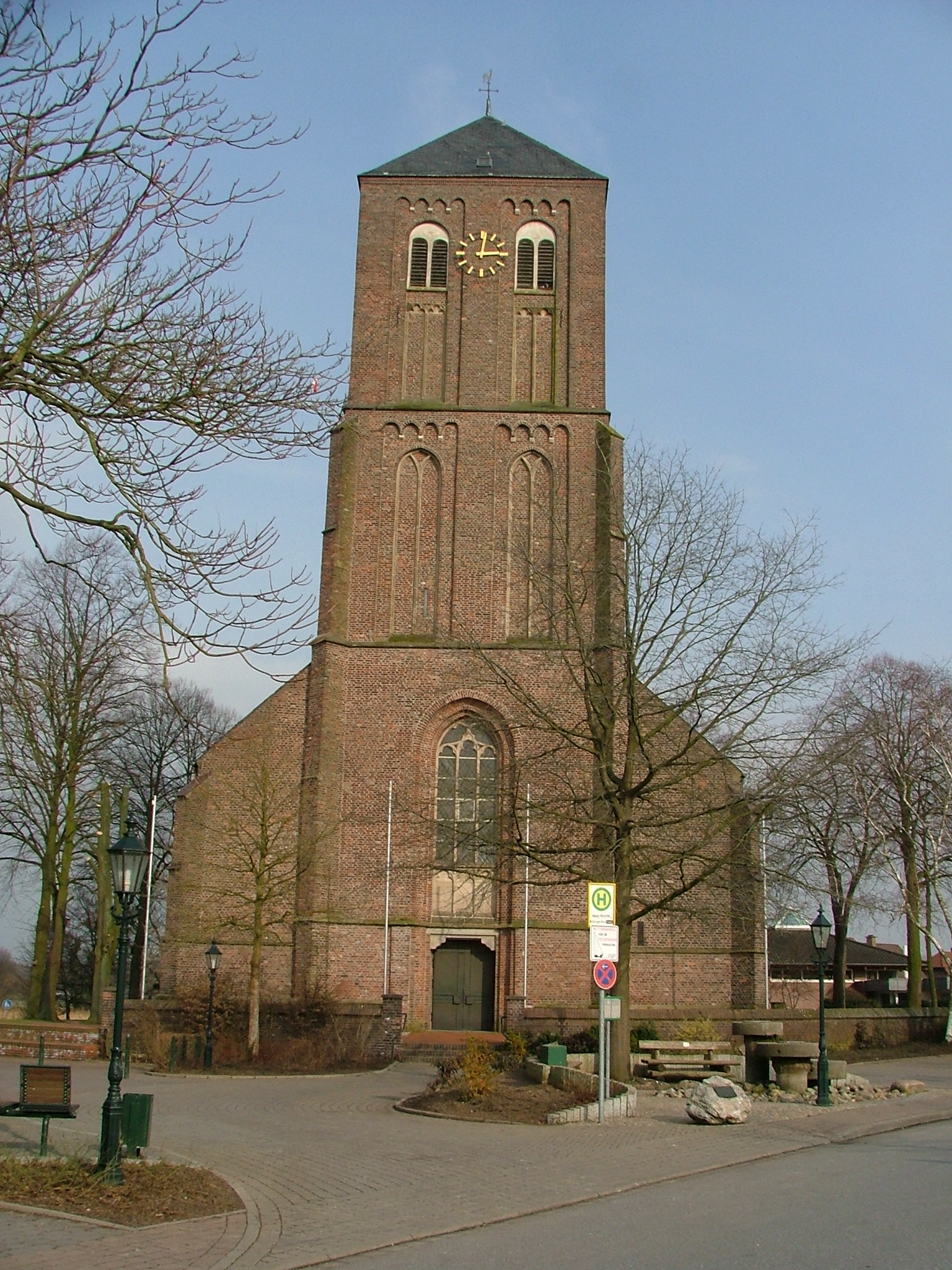 Pfarrkirche St. Nikolaus Veen